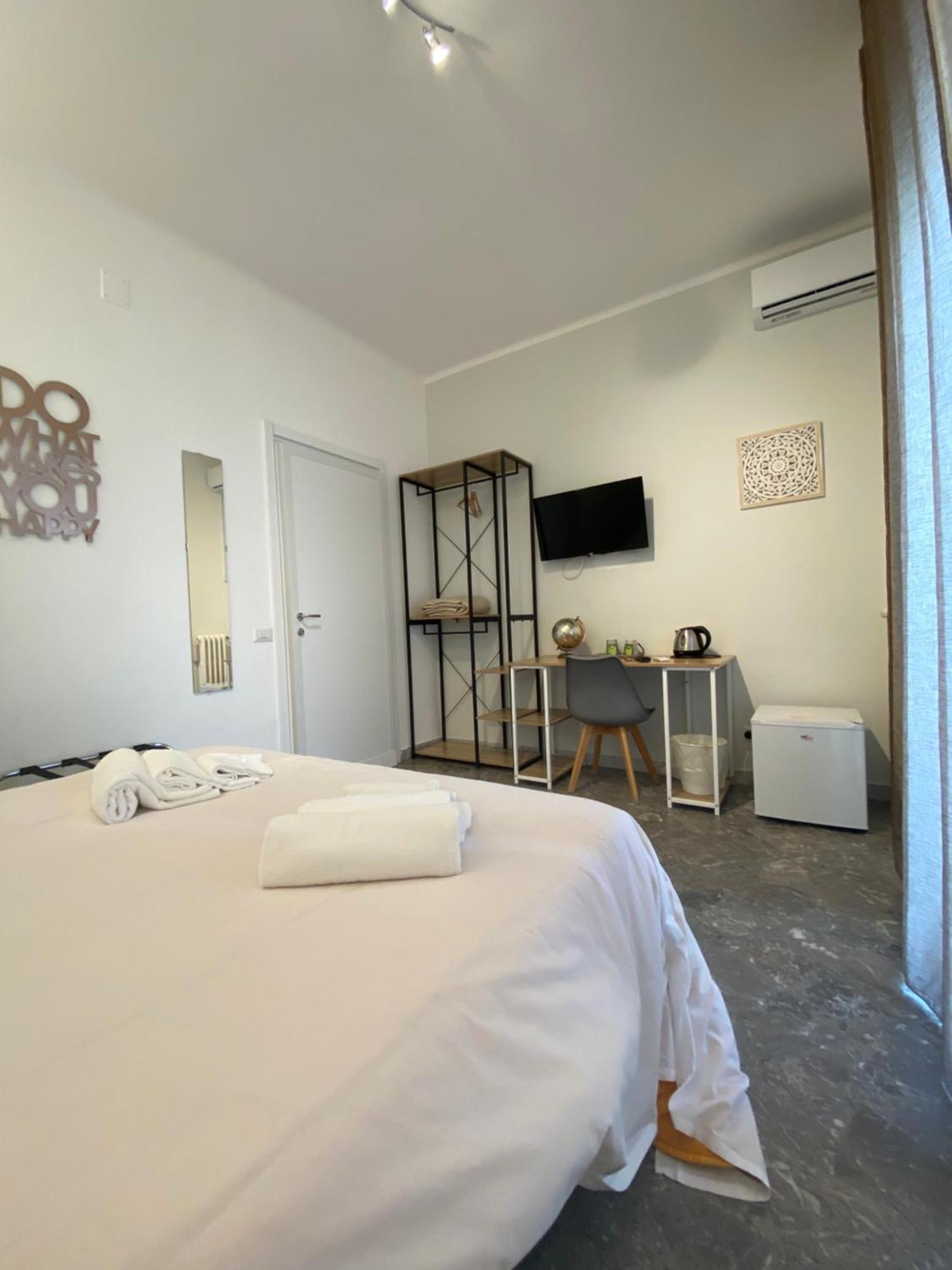 Stanze Di Sofia Hotel Bari Exterior photo